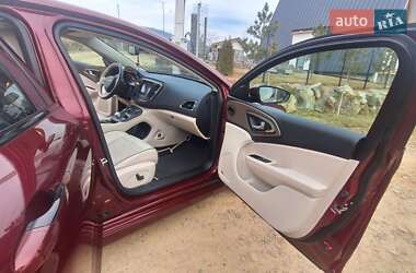 Седан Chrysler 200 2015 в 