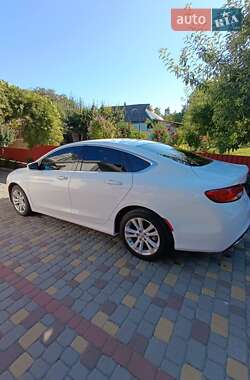 Седан Chrysler 200 2014 в 