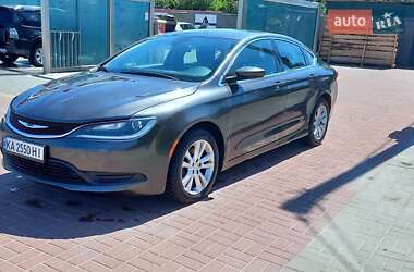 Седан Chrysler 200 2016 в Києві