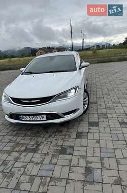 Седан Chrysler 200 2015 в 