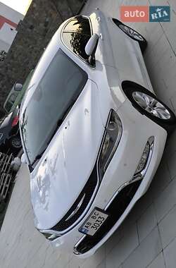 Седан Chrysler 200 2014 в 