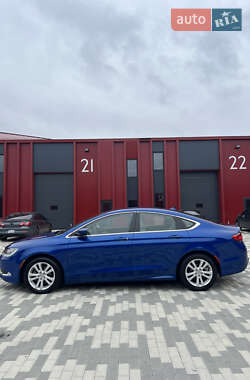 Седан Chrysler 200 2016 в 