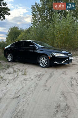 Седан Chrysler 200 2015 в 