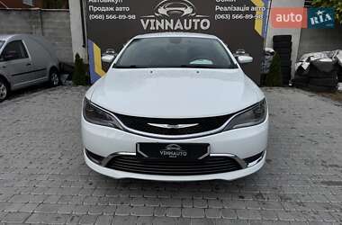 Седан Chrysler 200 2016 в 