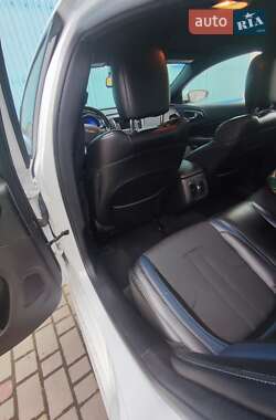 Седан Chrysler 200 2015 в 