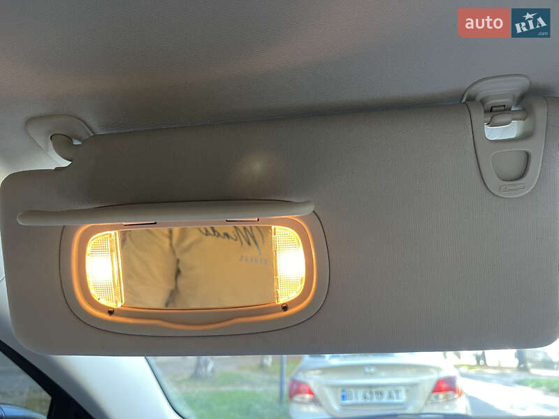 Седан Chrysler 200 2015 в Полтаве фото 21 Седан Chrysler 200 2015 в Полтаве