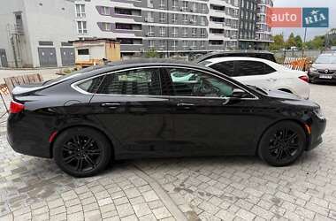 Седан Chrysler 200 2015 в 