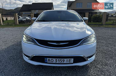 Седан Chrysler 200 2015 в 
