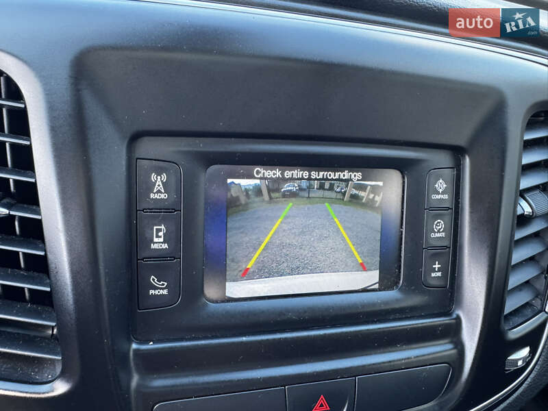 Седан Chrysler 200 2015 в Хусте