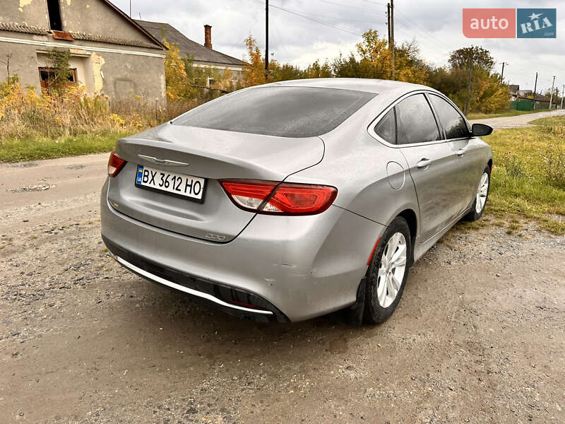 Седан Chrysler 200 2015 в Изяславе