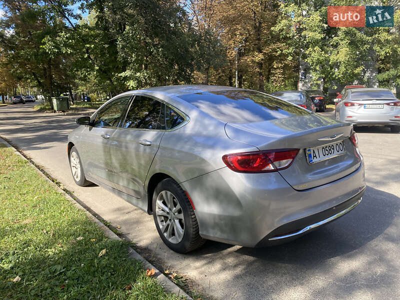Седан Chrysler 200 2014 в Киеве