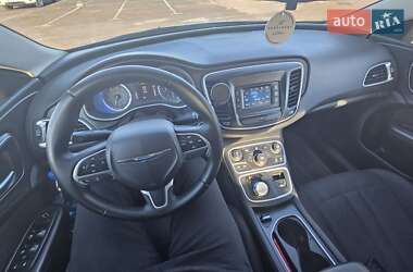 Седан Chrysler 200 2015 в 
