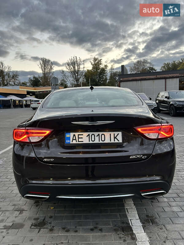 Седан Chrysler 200 2014 в Днепре