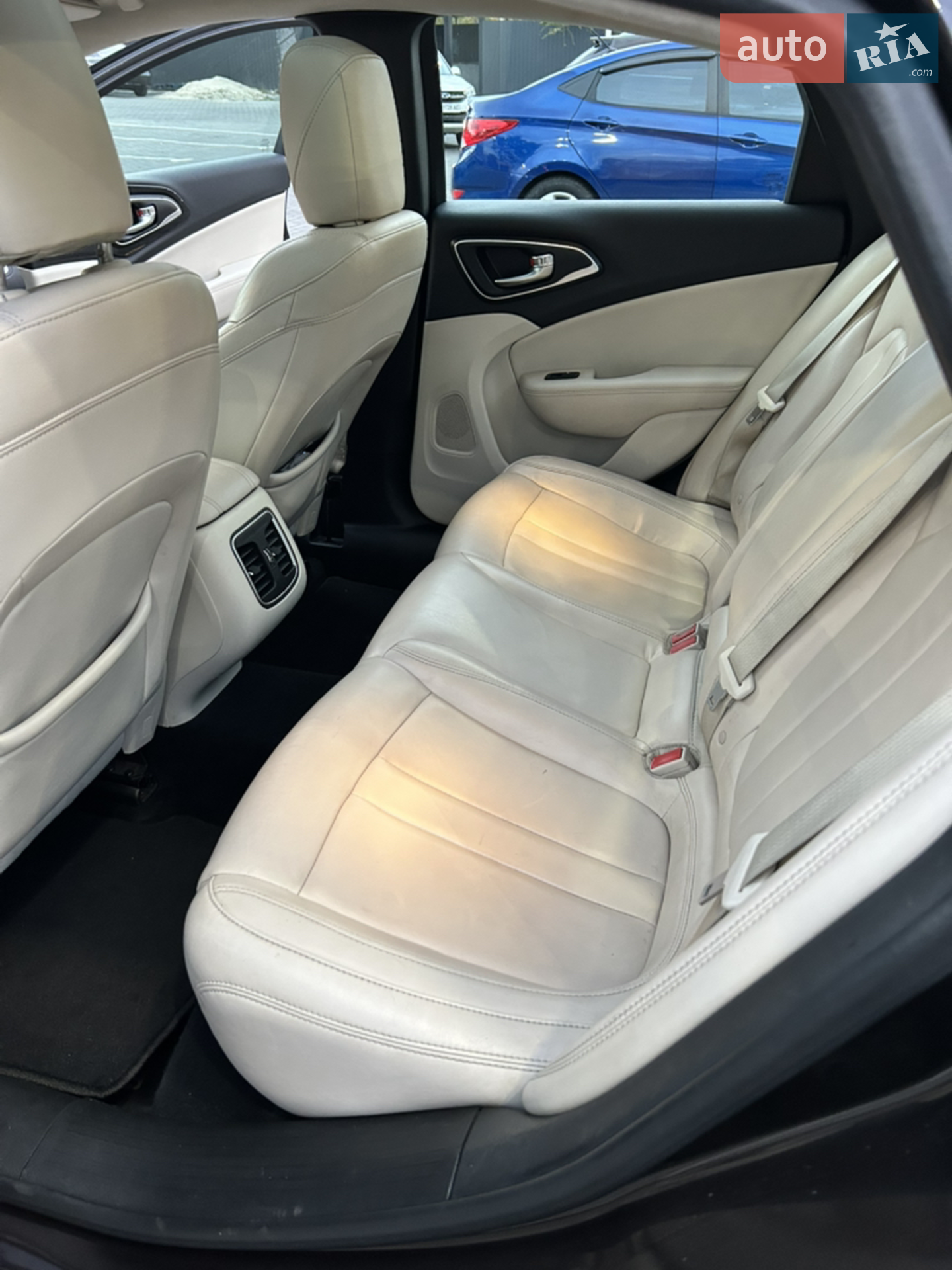 2014 Chrysler 200 - мініатюра 18