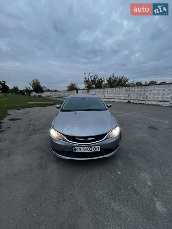 Седан Chrysler 200 2015 в Киеве фото 2 Седан Chrysler 200 2015 в Киеве