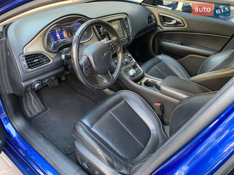Седан Chrysler 200 2015 в Киеве фото 15 Седан Chrysler 200 2015 в Киеве