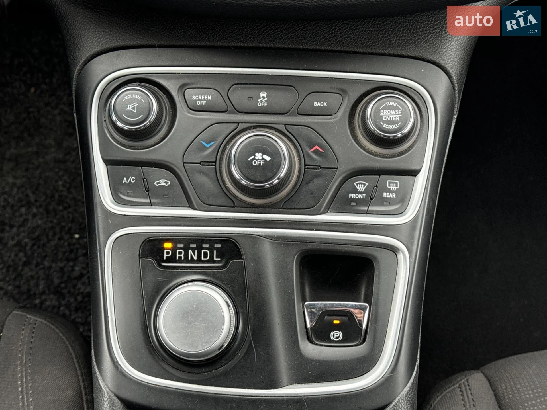 2014 Chrysler 200 - мініатюра 30