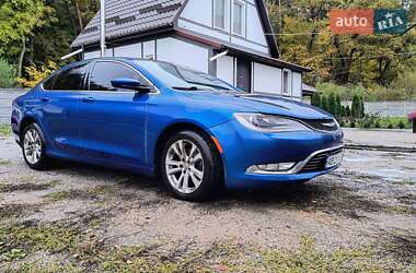 Седан Chrysler 200 2015 в  фото 9 Седан Chrysler 200 2015 в