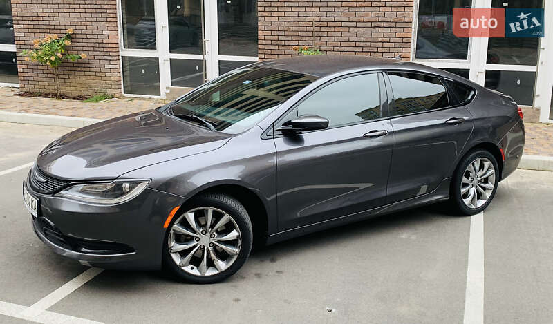 Седан Chrysler 200 2015 в Києві