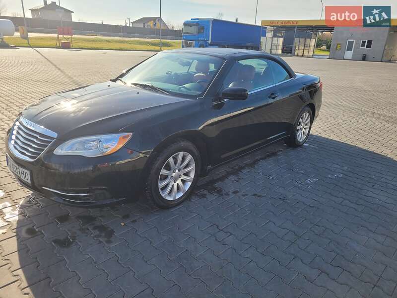 Кабриолет Chrysler 200 2012 в Любомле