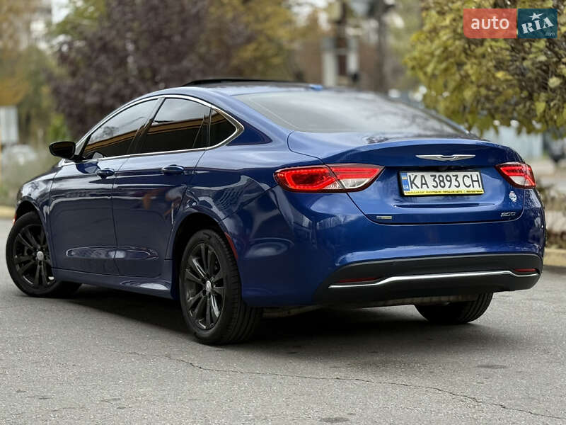 Седан Chrysler 200 2015 в Днепре