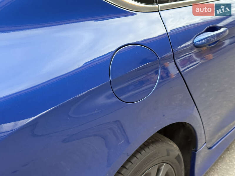 Седан Chrysler 200 2015 в Днепре