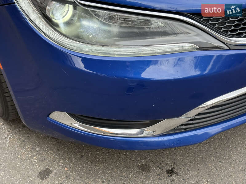 Седан Chrysler 200 2015 в Днепре