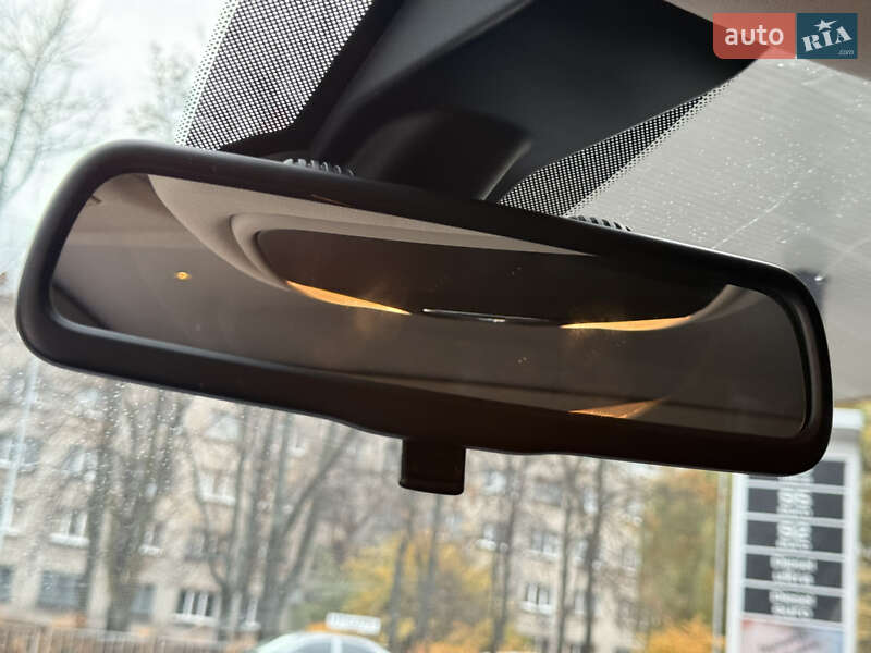 Седан Chrysler 200 2015 в Днепре