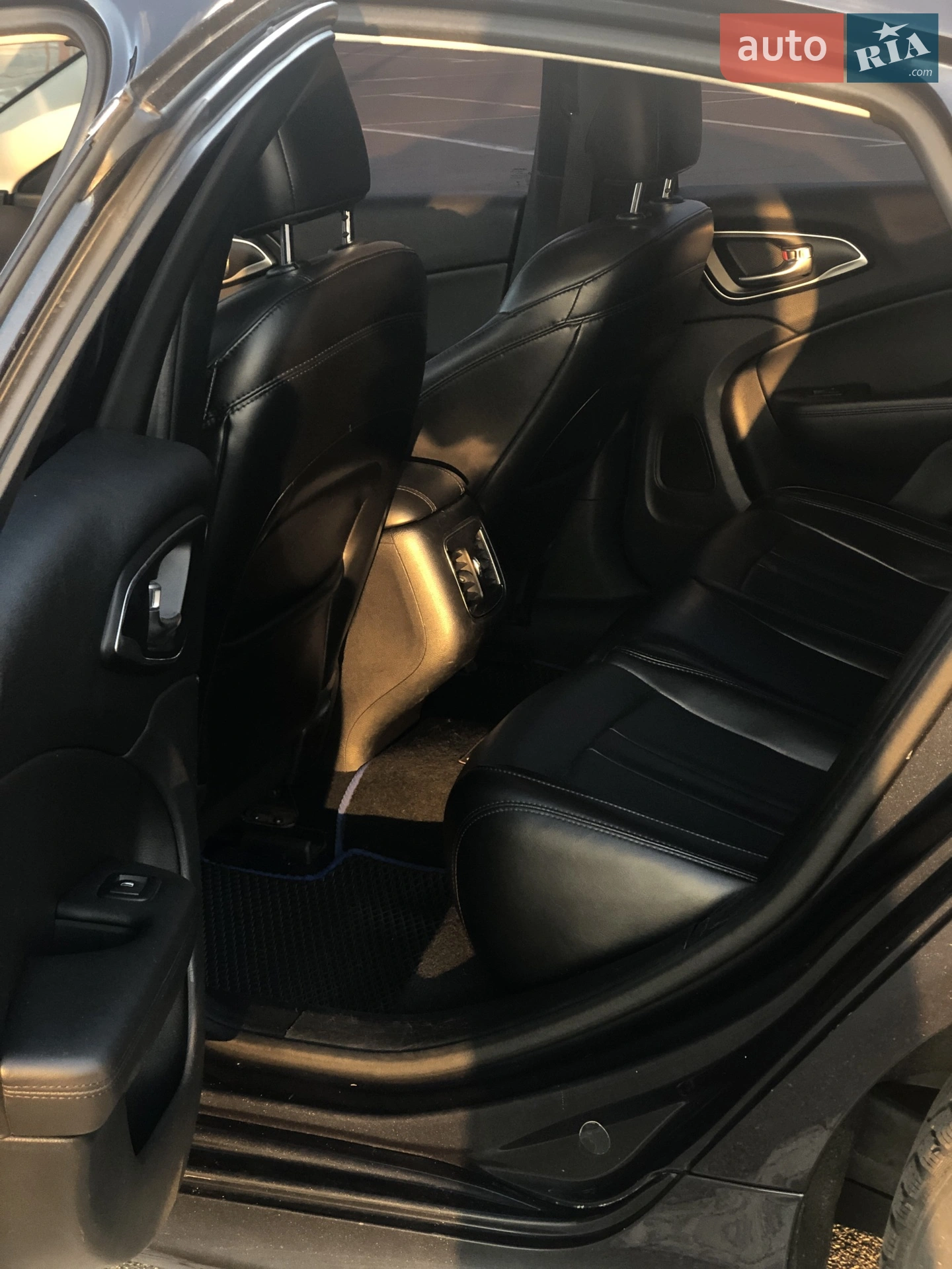 2016 Chrysler 200 - мініатюра 23