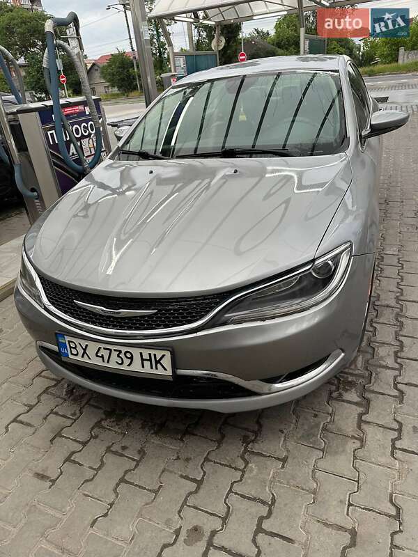 Седан Chrysler 200 2014 в Хмельницькому фото Седан Chrysler 200 2014 в Хмельницькому