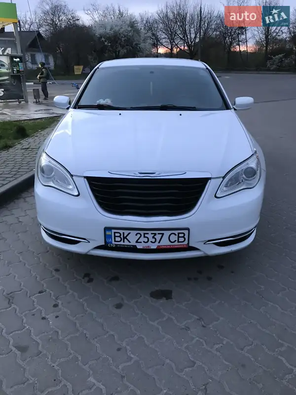 Chrysler 200 2012