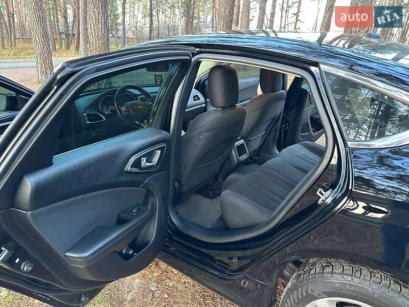 Седан Chrysler 200 2015 в Житомирі фото 18 Седан Chrysler 200 2015 в Житомирі