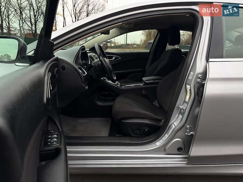 Седан Chrysler 200 2014 в Чернигове фото 7 Седан Chrysler 200 2014 в Чернигове