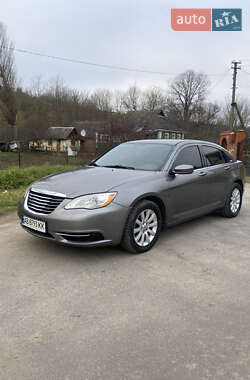 Седан Chrysler 200 2012 в Виннице