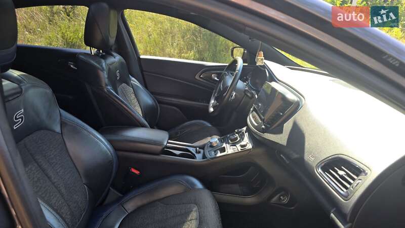 Седан Chrysler 200 2014 в Киеве фото 16 Седан Chrysler 200 2014 в Киеве