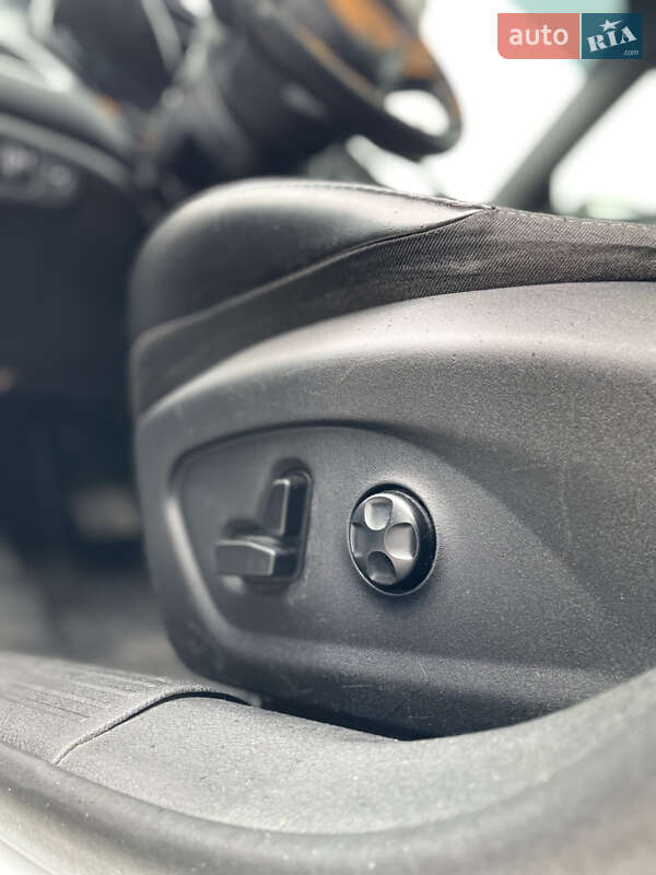 Седан Chrysler 200 2016 в Вінниці