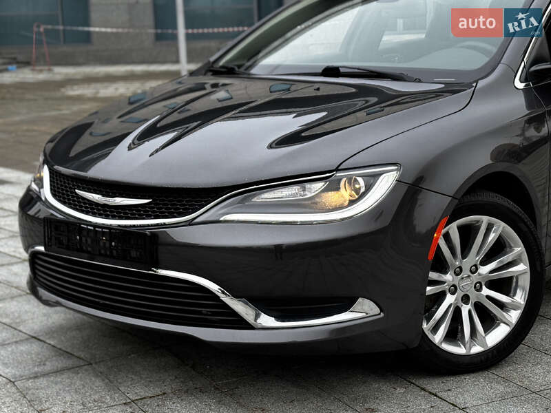 Седан Chrysler 200 2015 в Харькове