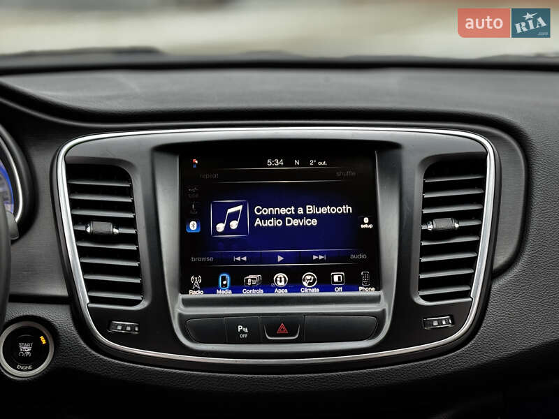 Седан Chrysler 200 2015 в Харькове