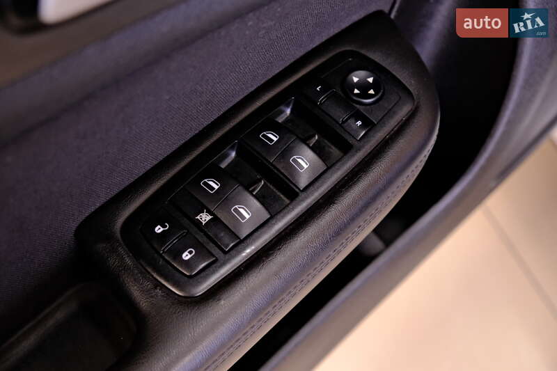 Седан Chrysler 200 2014 в Одессе