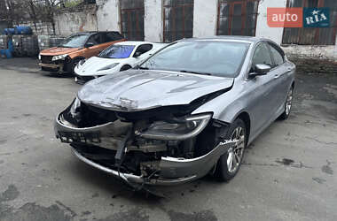 Седан Chrysler 200 2015 в Киеве