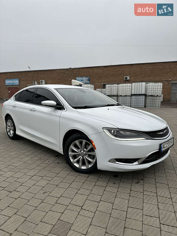 Седан Chrysler 200 2014 в Луцьку