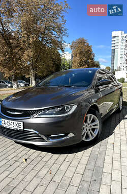 Седан Chrysler 200 2016 в Черкассах