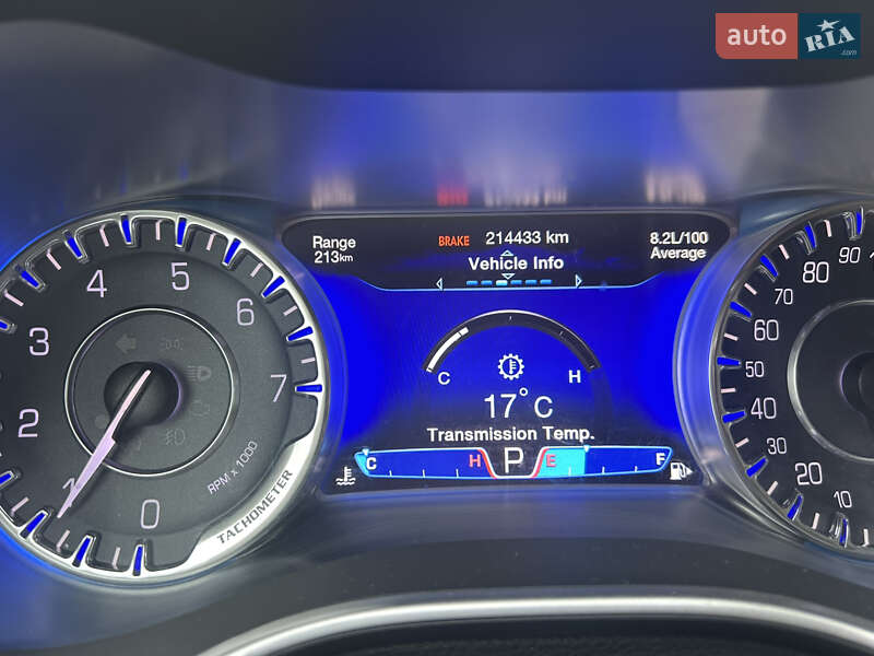 Седан Chrysler 200 2014 в Чернівцях