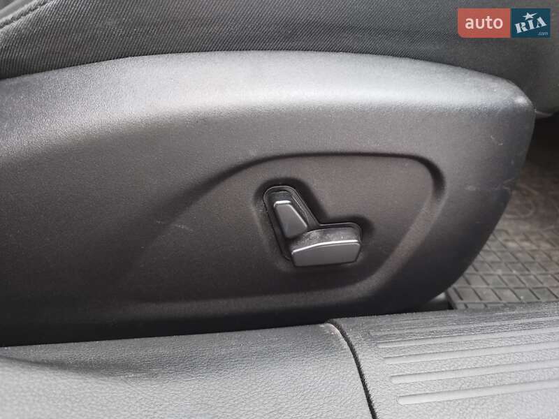 Седан Chrysler 200 2016 в Житомире фото 11 Седан Chrysler 200 2016 в Житомире