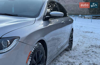 Седан Chrysler 200 2015 в Чернігові