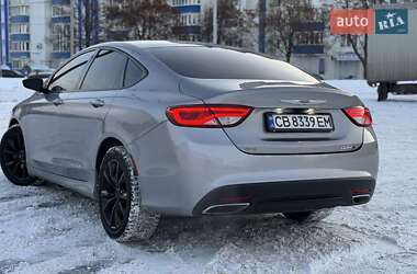 Седан Chrysler 200 2015 в Чернігові