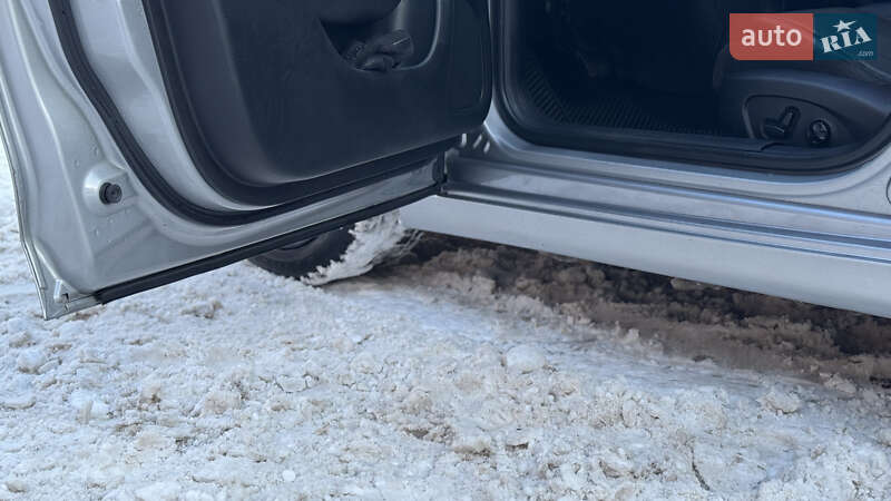 Седан Chrysler 200 2015 в Чернигове