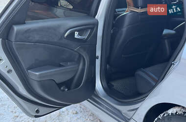 Седан Chrysler 200 2015 в Чернігові