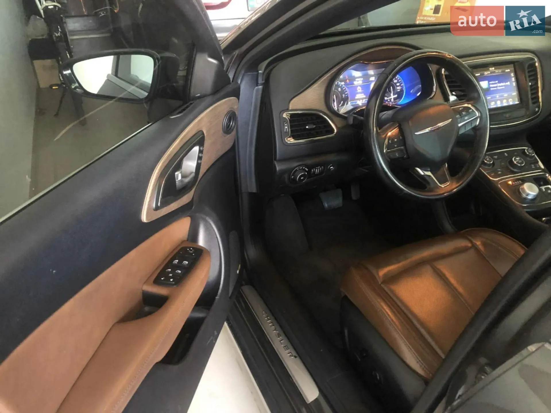 2015 Chrysler 200 - мініатюра 9