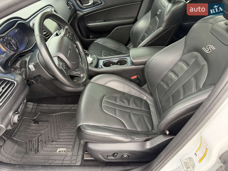 Седан Chrysler 200 2016 в Виннице фото 32 Седан Chrysler 200 2016 в Виннице